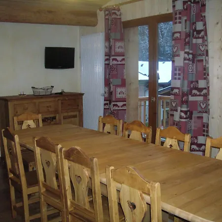 Apartment Borot 1 *